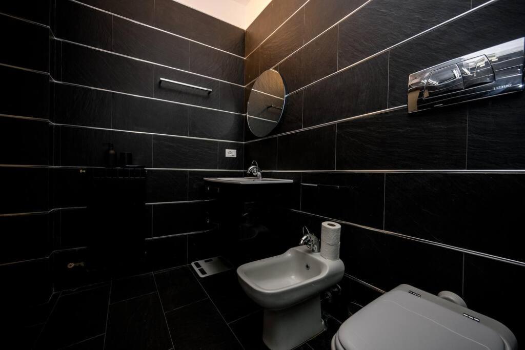 מילאנו Wonderfull Two Floors Apartment Navigli מראה חיצוני תמונה